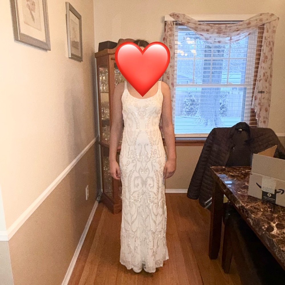 Windsor White Elegant prom dress!